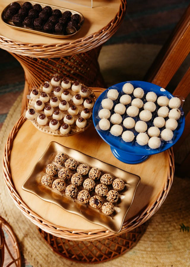 Ghewar Sweets dining